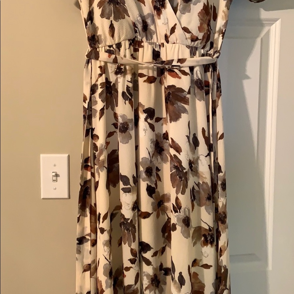 Floral High-Low Dress - Picture 4 of 5